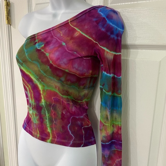 Small top - Picture 2 of 2